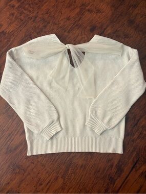 Blu Pepper Cream Bow-Back Rib Knit Sweater